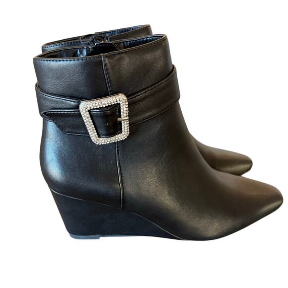 Jones New York Shoes - NWOT Jones New York Dellon Wedge Boots Black with Silver Buckle Size 6M